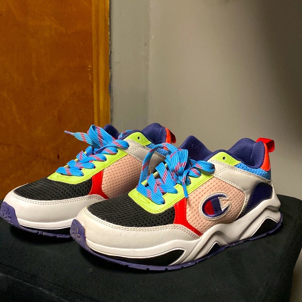 Shoes champion used once perfect condition